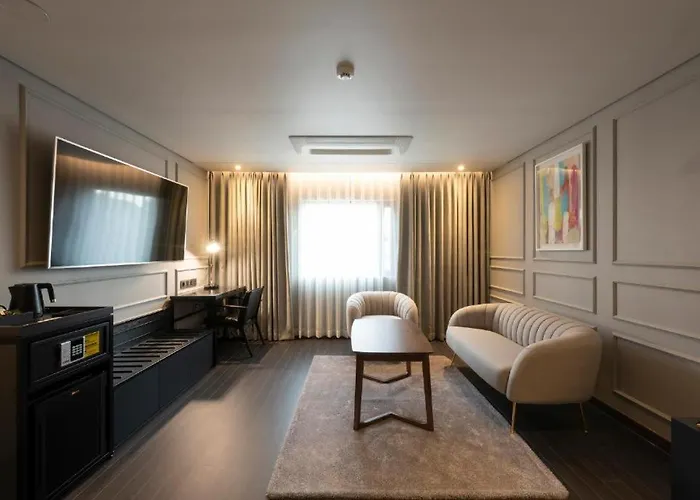 Hotel Hound Yeonsan Busan