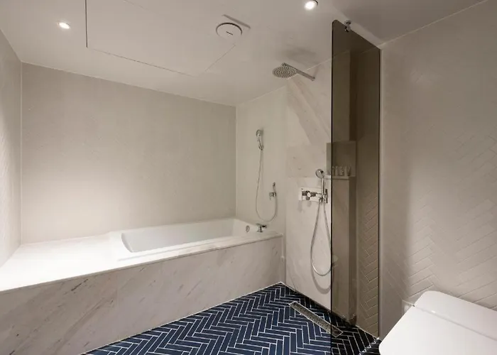 Hound Yeonsan Hotel Busan