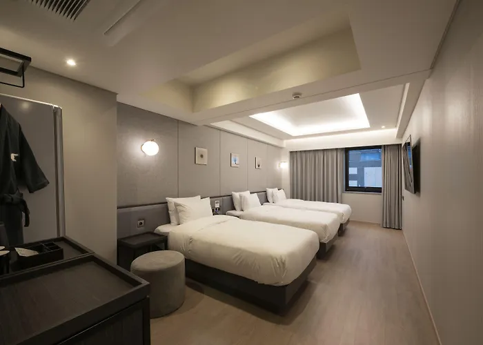 Hound Yeonsan Hotel 3*