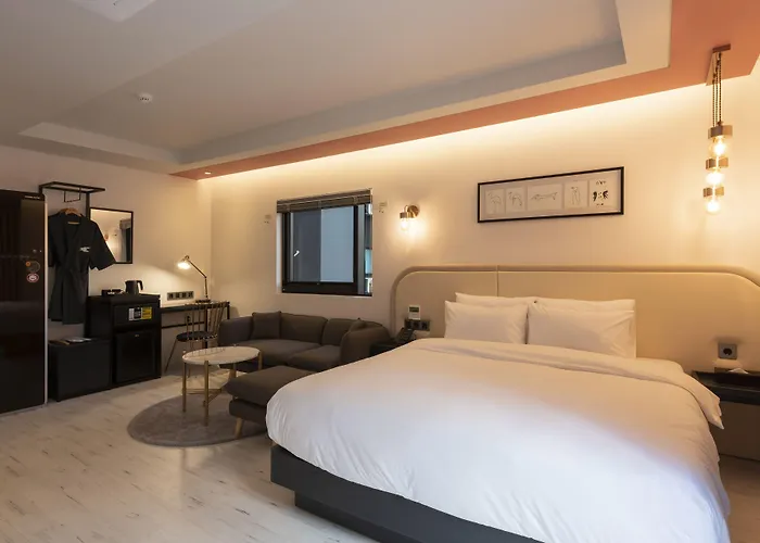 Hound Yeonsan 3* Busan