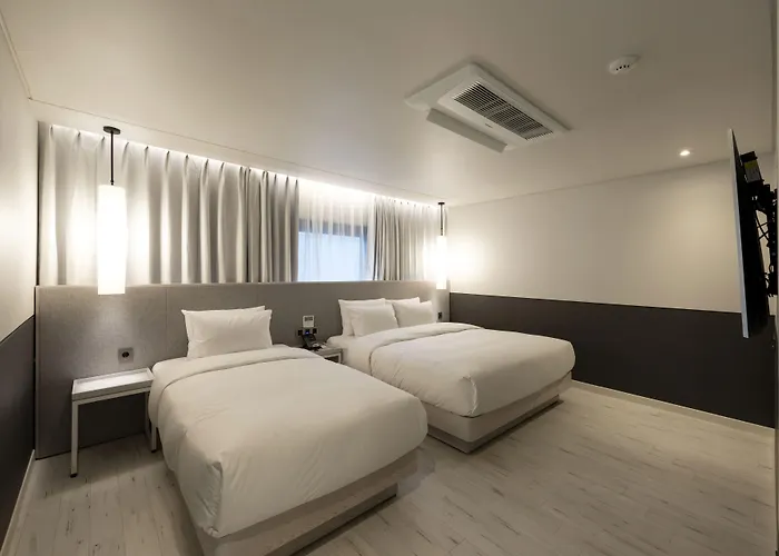 Hotel Hound Yeonsan Busan