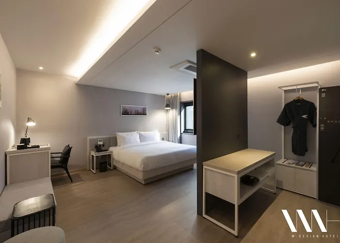 Hound Yeonsan 3* Busan