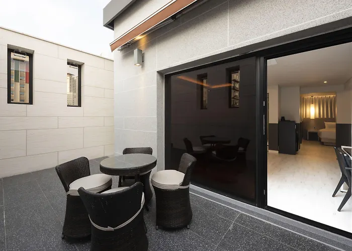 Hotel Hound Yeonsan Busan